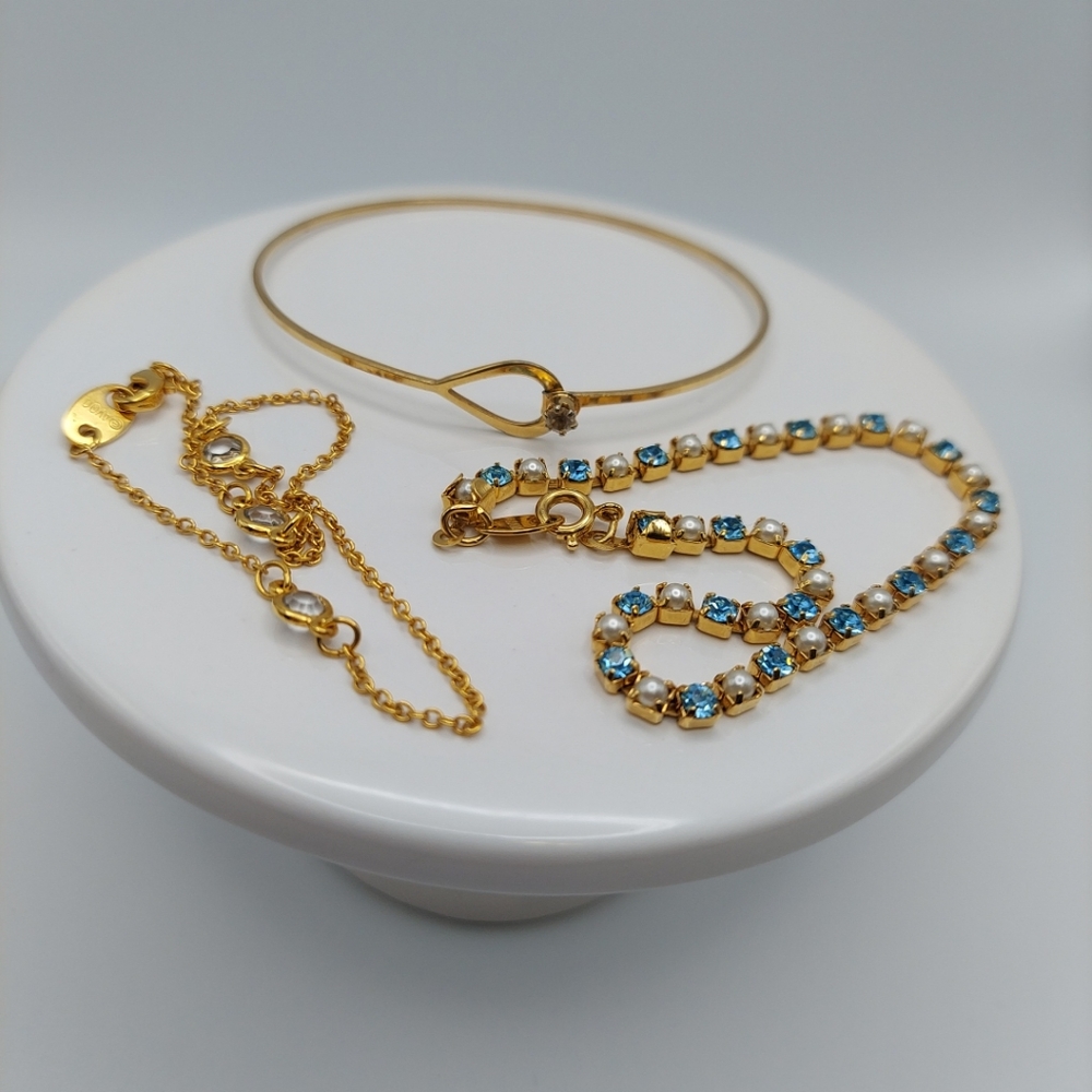 Avon Gold and Blue Bracelet Jewelry